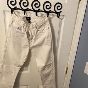 Men’s white jeans